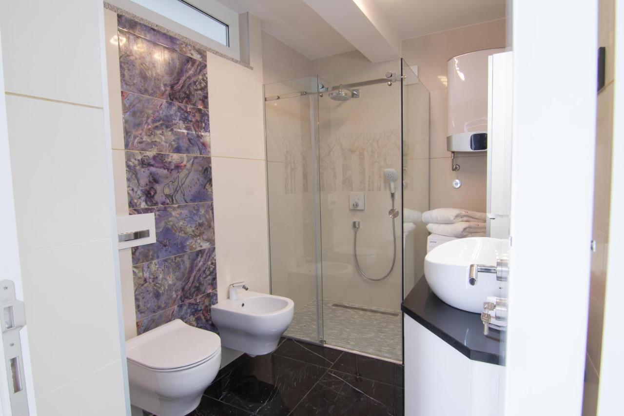 Apartman Paola Vrh  Extérieur photo