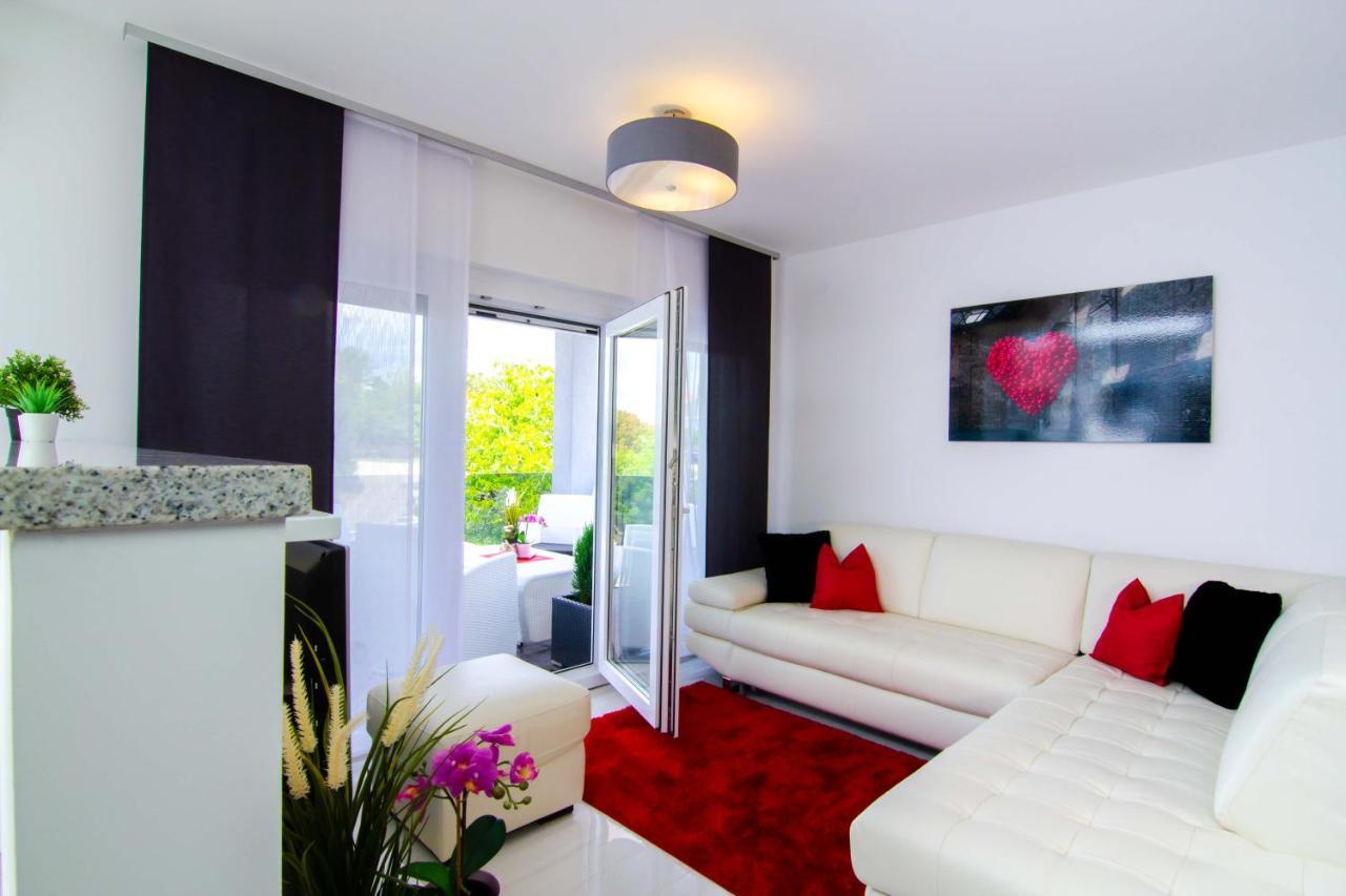 Apartman Paola Vrh  Extérieur photo