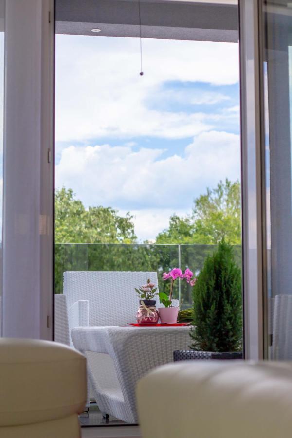 Apartman Paola Vrh  Extérieur photo